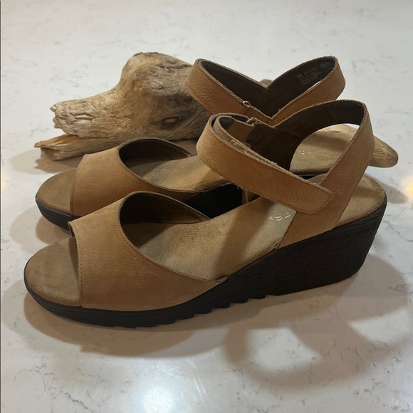 Aerosoles Leather Bogaboo Tan Brown Wedge Sandals Size 9 - Picture 5 of 15